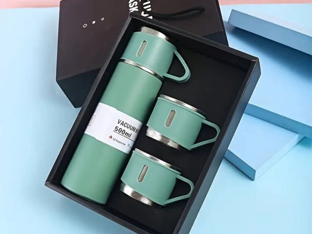 How Do You Take Herbal Tea on a Picnic?